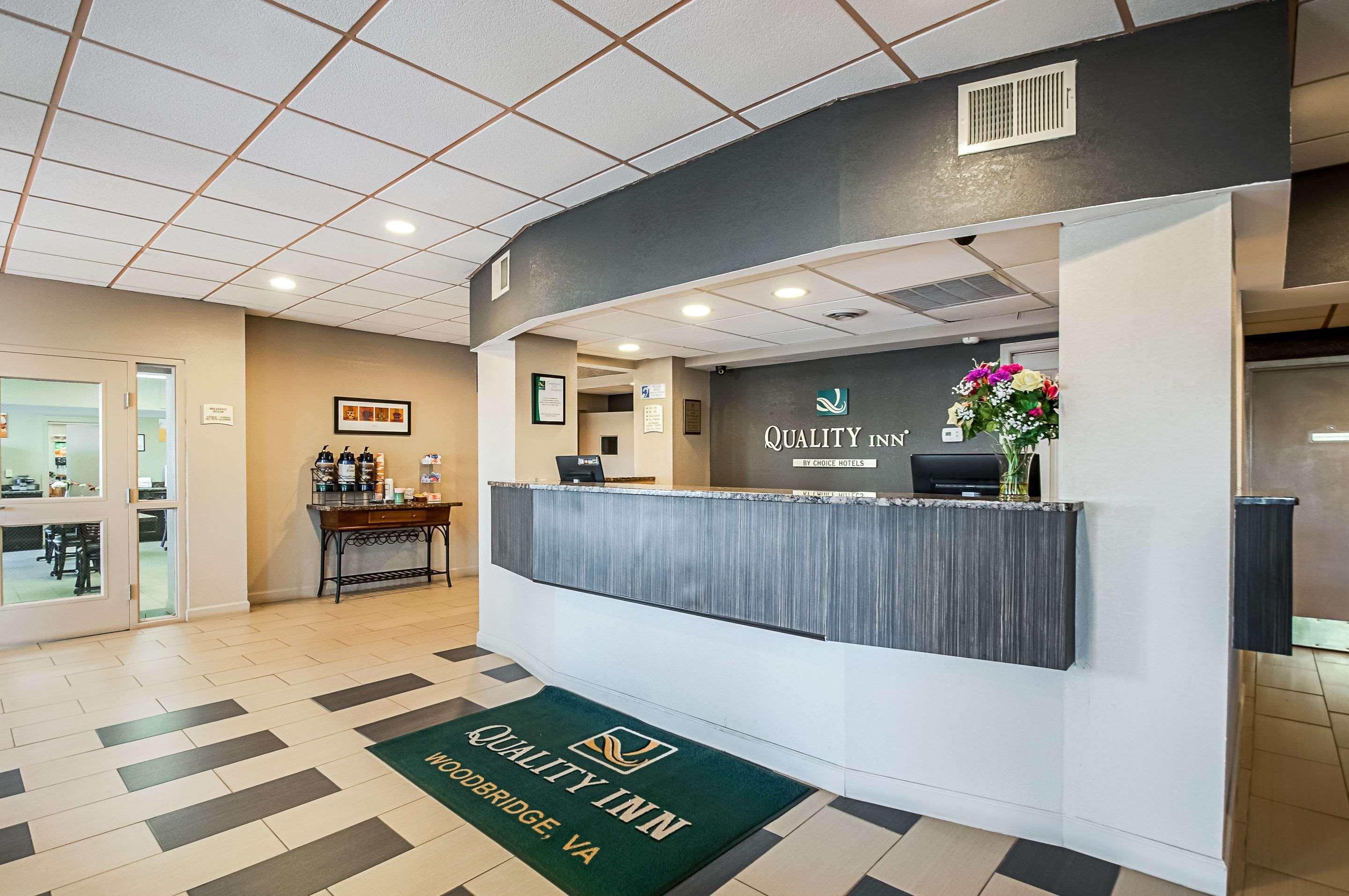 Quality Inn Near Potomac Mills Вудбридж Екстер'єр фото